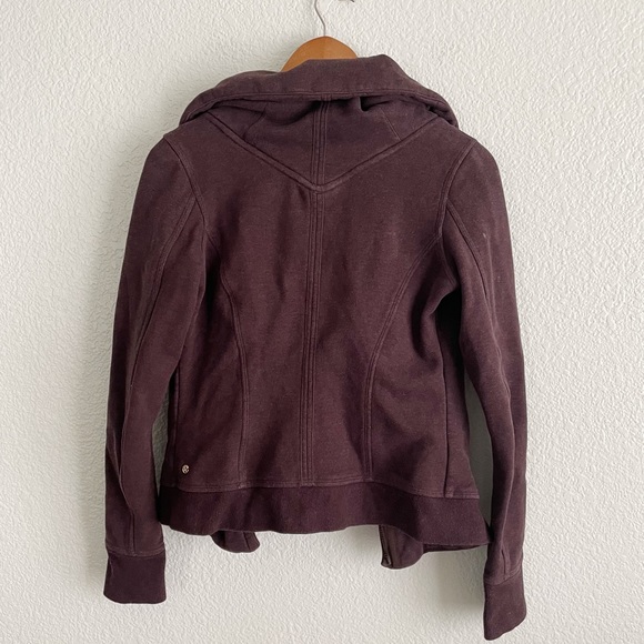 Lululemon Karmacollected Jacket
Heathered Rich Earth - Picture 9 of 13